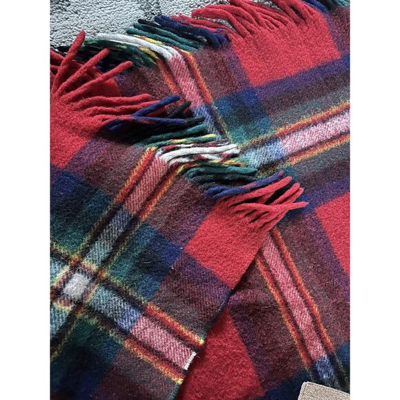 Reine Schurwolle Wool Blanket Throw Red Blue Green Plaid Fringe Vintage 62x48” - Picture 11 of 16